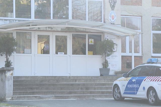 Elfogták a bombariadóval fenyegetőző fiatalt Elfogták a bombariadóval fenyegetőző fiatalt